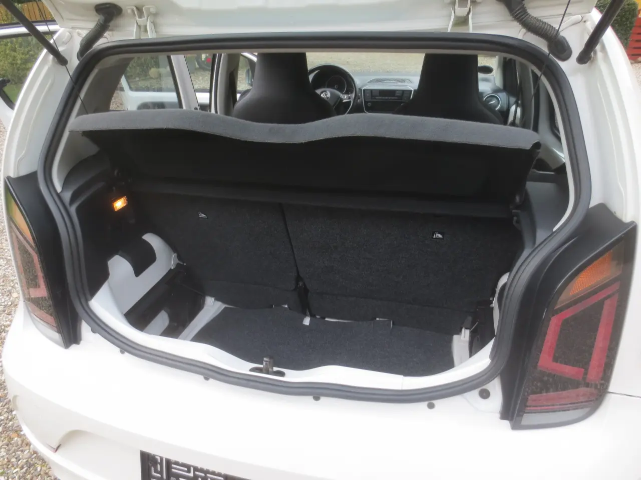 Billede 10 - VW Up ! 1.0 i Årg 2016 Synet 10/2025