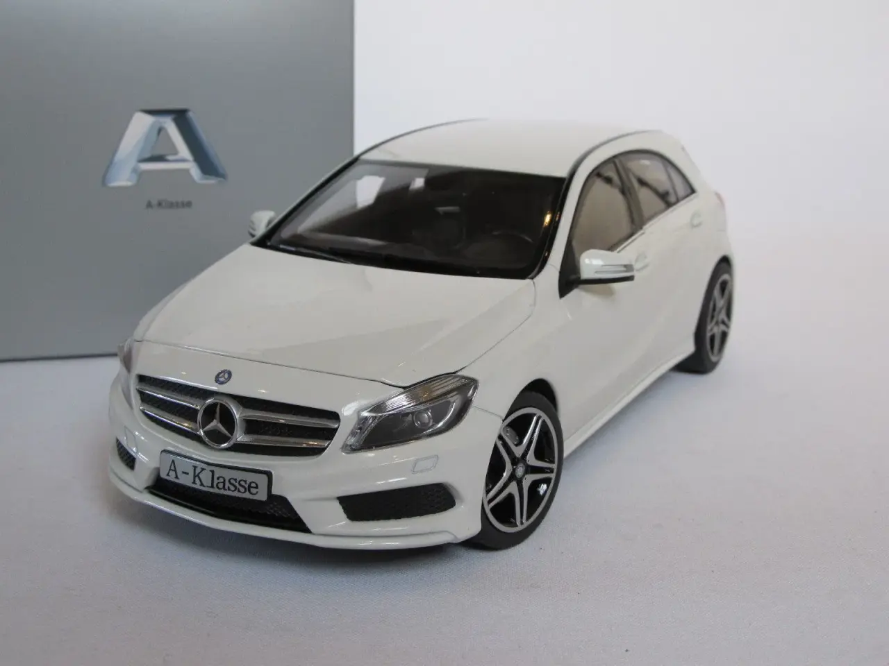 Billede 1 - 2013 Mercedes A-Klasse AMG 1:18 Type W176