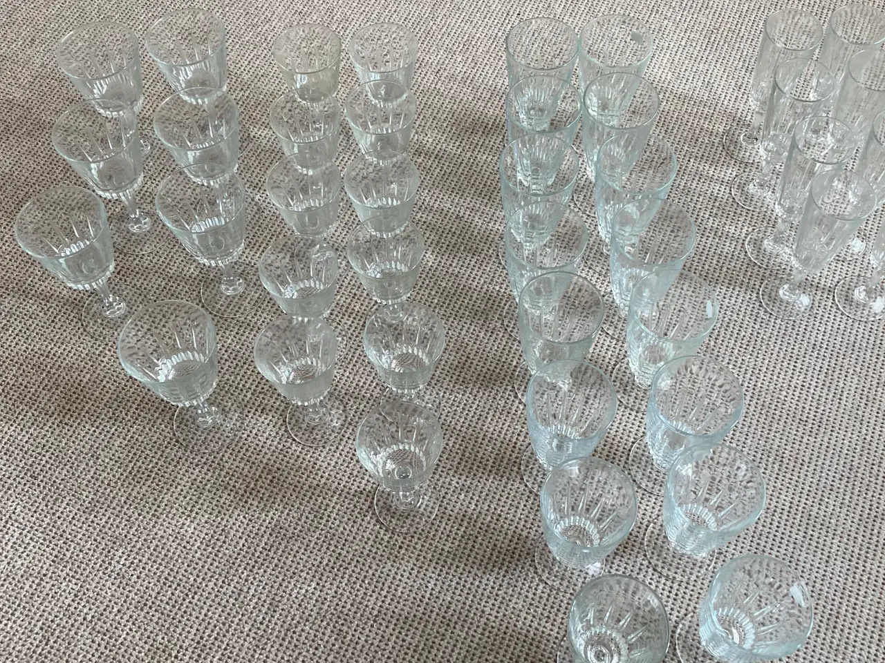 Billede 4 - Øl/rødvin/hvidvin og champagneglas. Byd