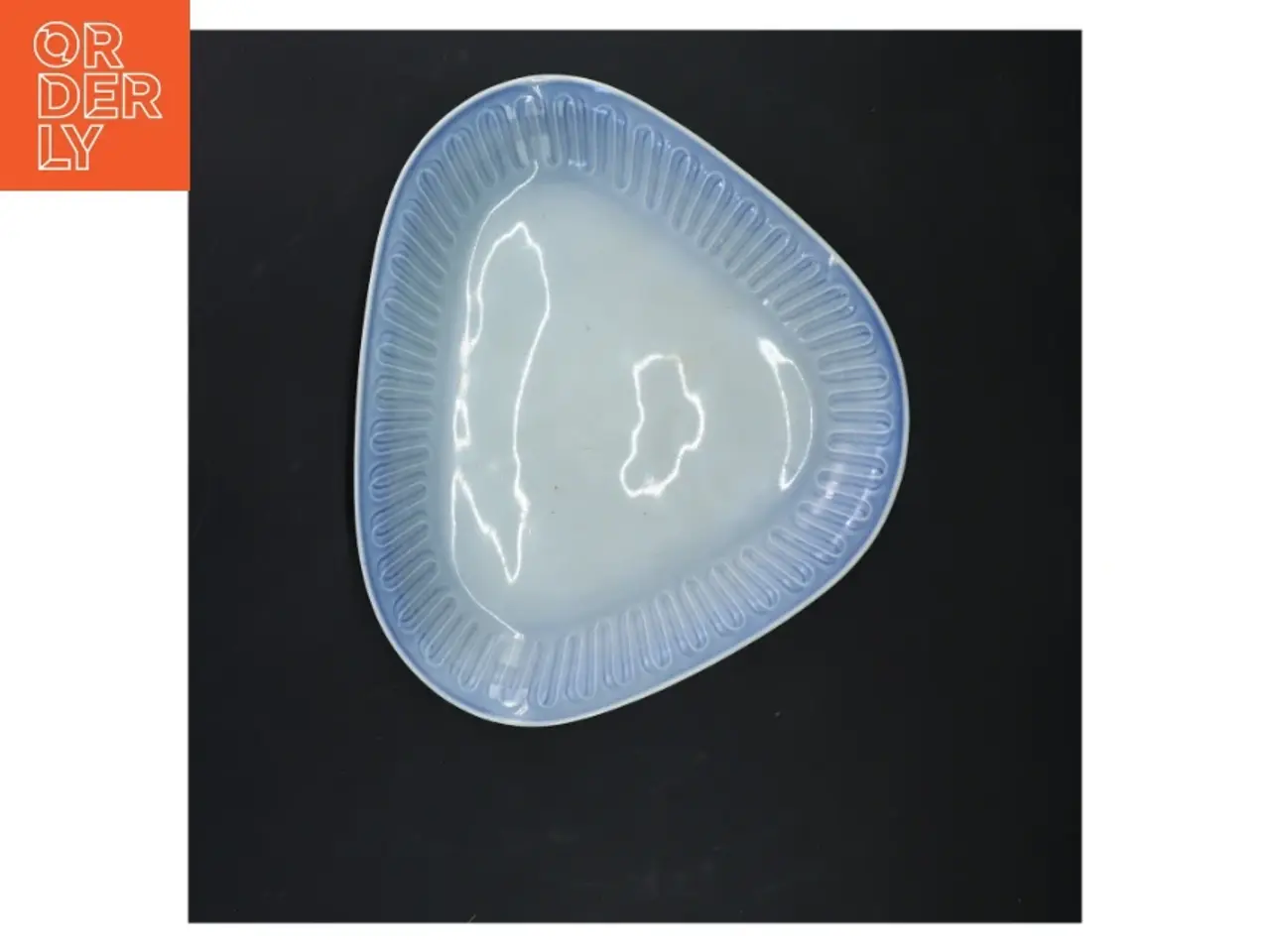 Billede 3 - Trekantet porcelænsfad fra Royal Copenhagen (str. 23,5 cm)