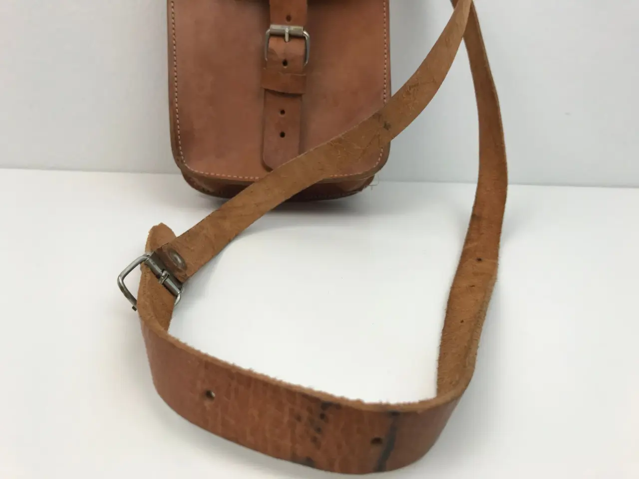 Billede 3 - Vintage skuldertaske i kernelæder 
