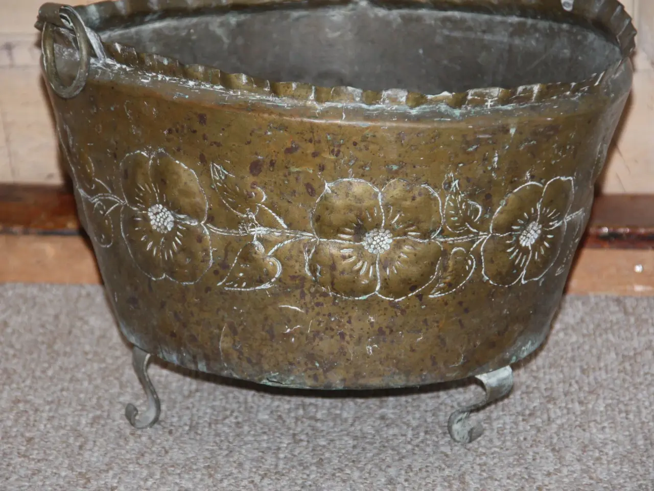 Billede 2 - Brænde spand lidt slidt diam. 34 cm