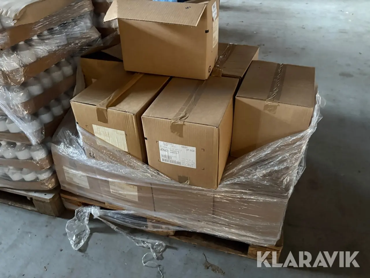 Billede 7 - Stort parti plastflasker med låg 500ml vera White - 32 paller/ 39.000 flasker
