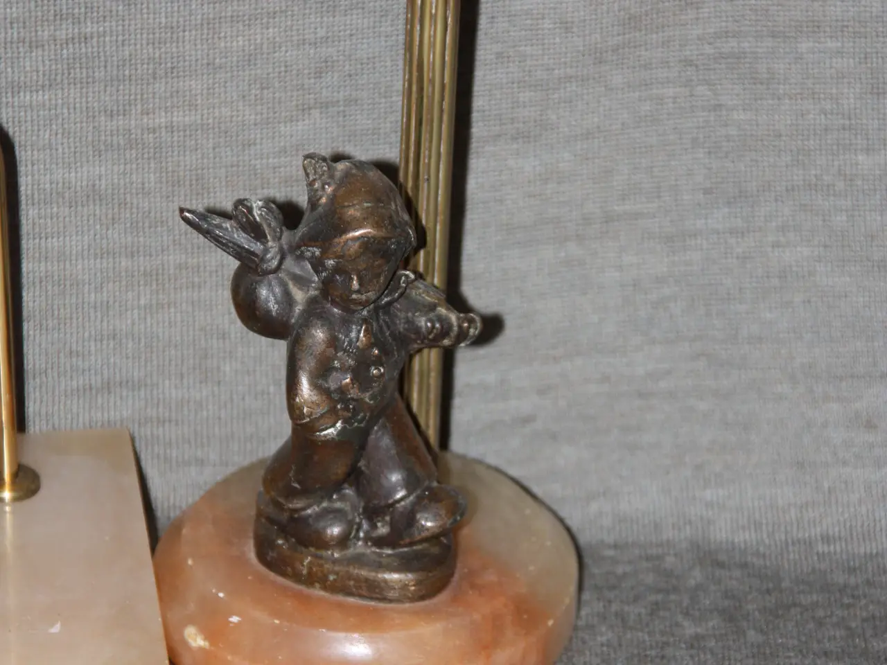Billede 6 - Flagstang med figur