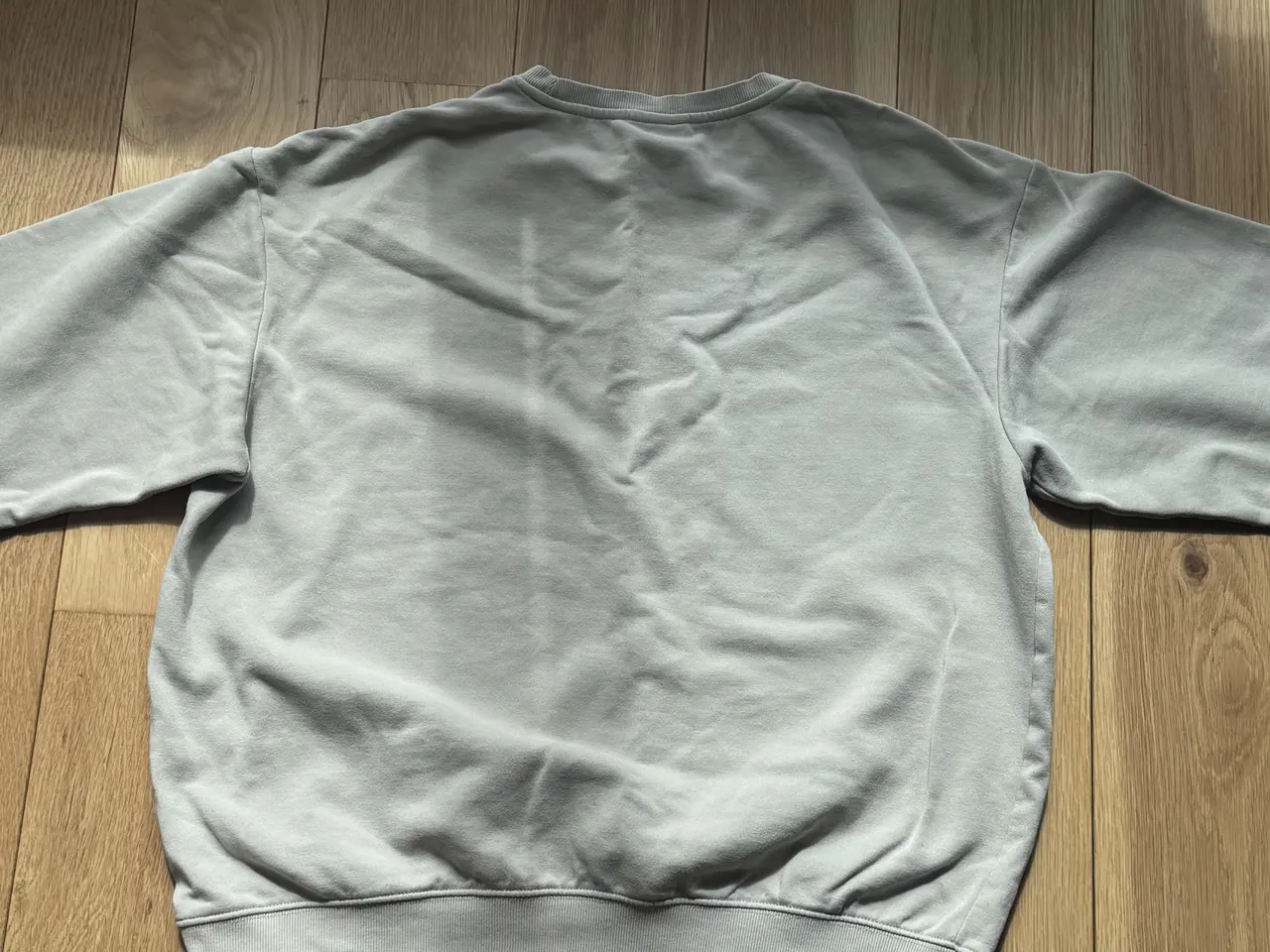 Billede 4 - Trøje fra H&M pris 149 kr størrelse L