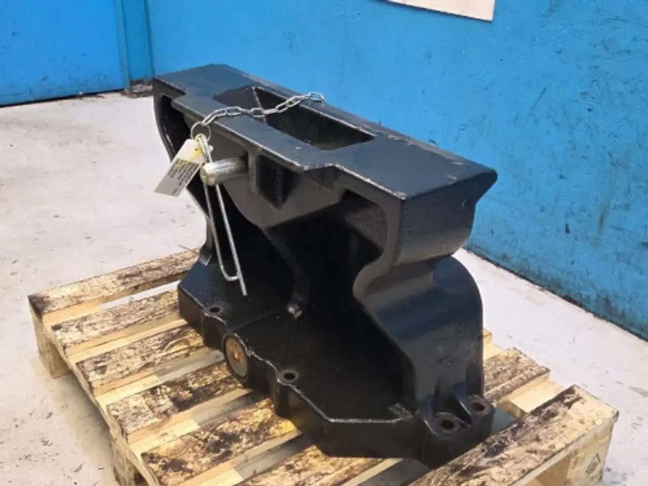 Billede 10 - Case Farmall 115C Frontvægt Holder 84313805
