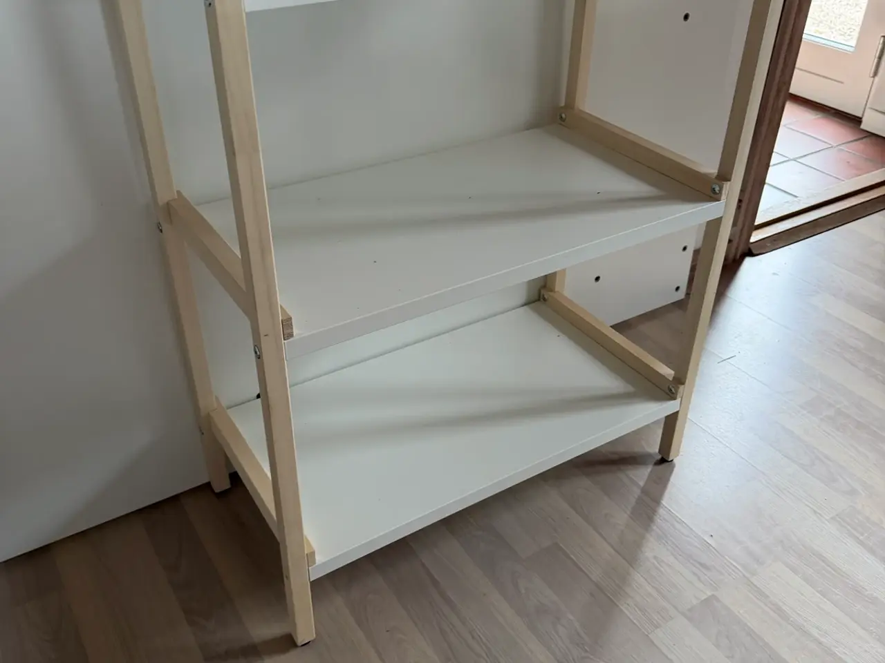 Billede 1 - Ekenabben reol