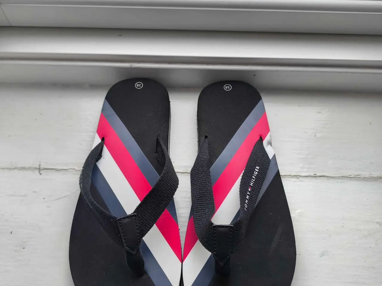 Billede 2 - Tommy Hilfiger klipklapper – Str. 38 (Helt nye / s