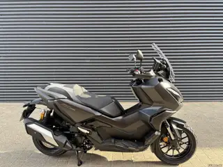Honda ADV 350