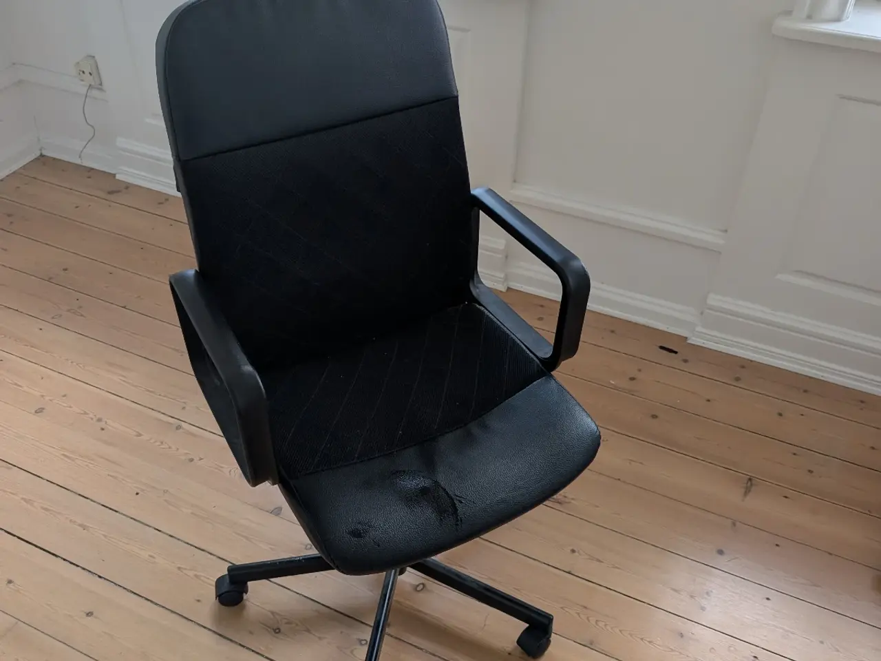Billede 2 - Office chair for free