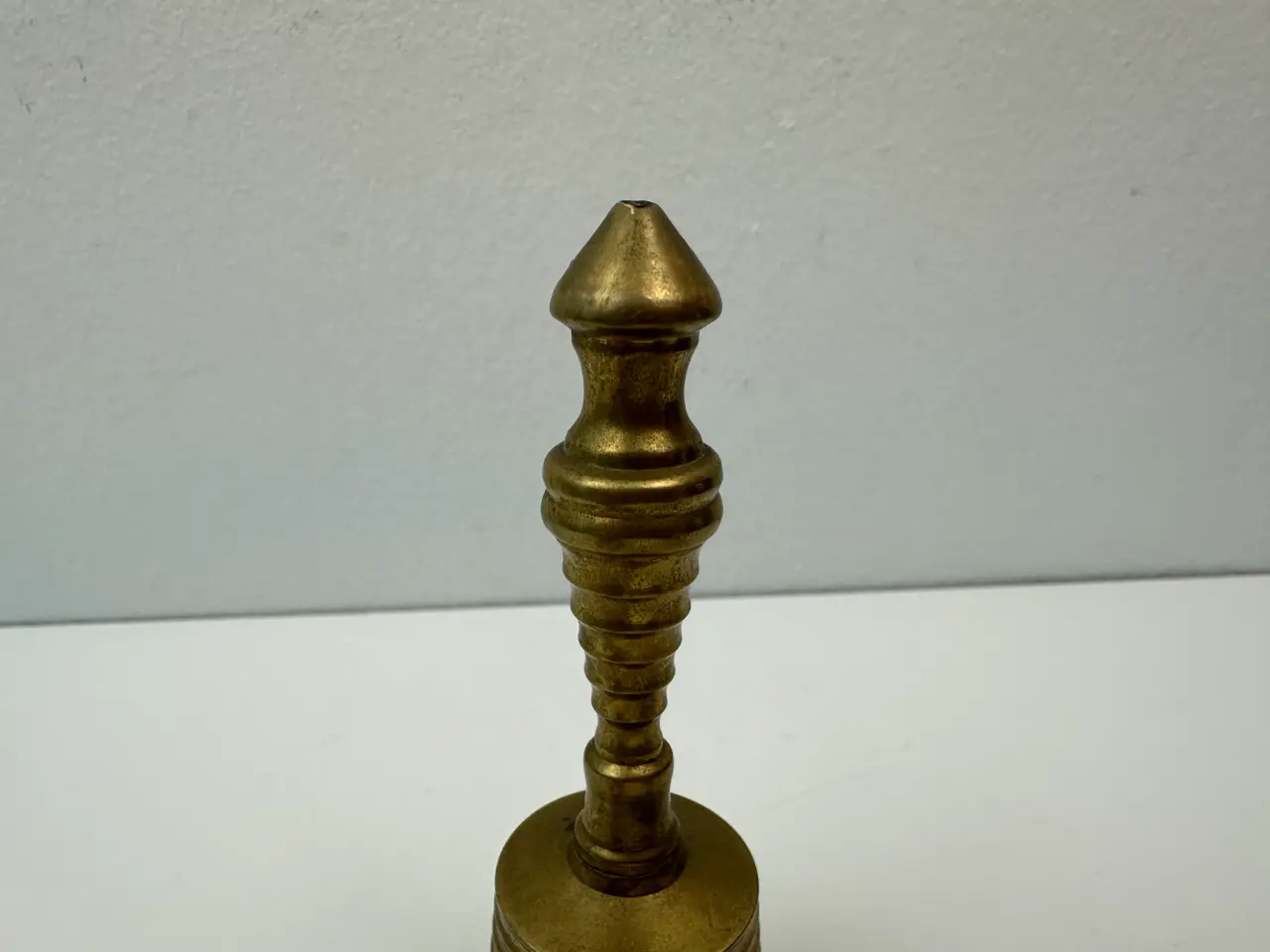 Billede 4 - Vintage messing klokke, riflet