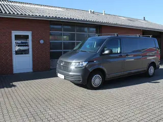 VW Transporter 2,0 TDi 110 Kassevogn lang