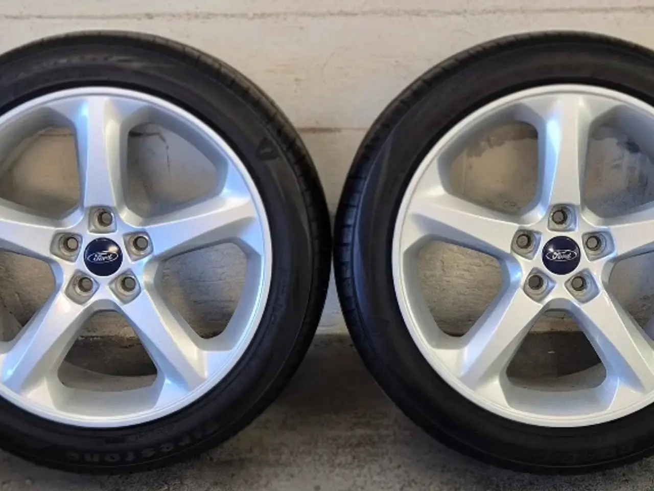 Billede 9 - FORD 18" ORIGINAL ALUFÆLGE MED SOMMERDÆK