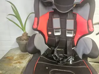 Fin brugt autostol