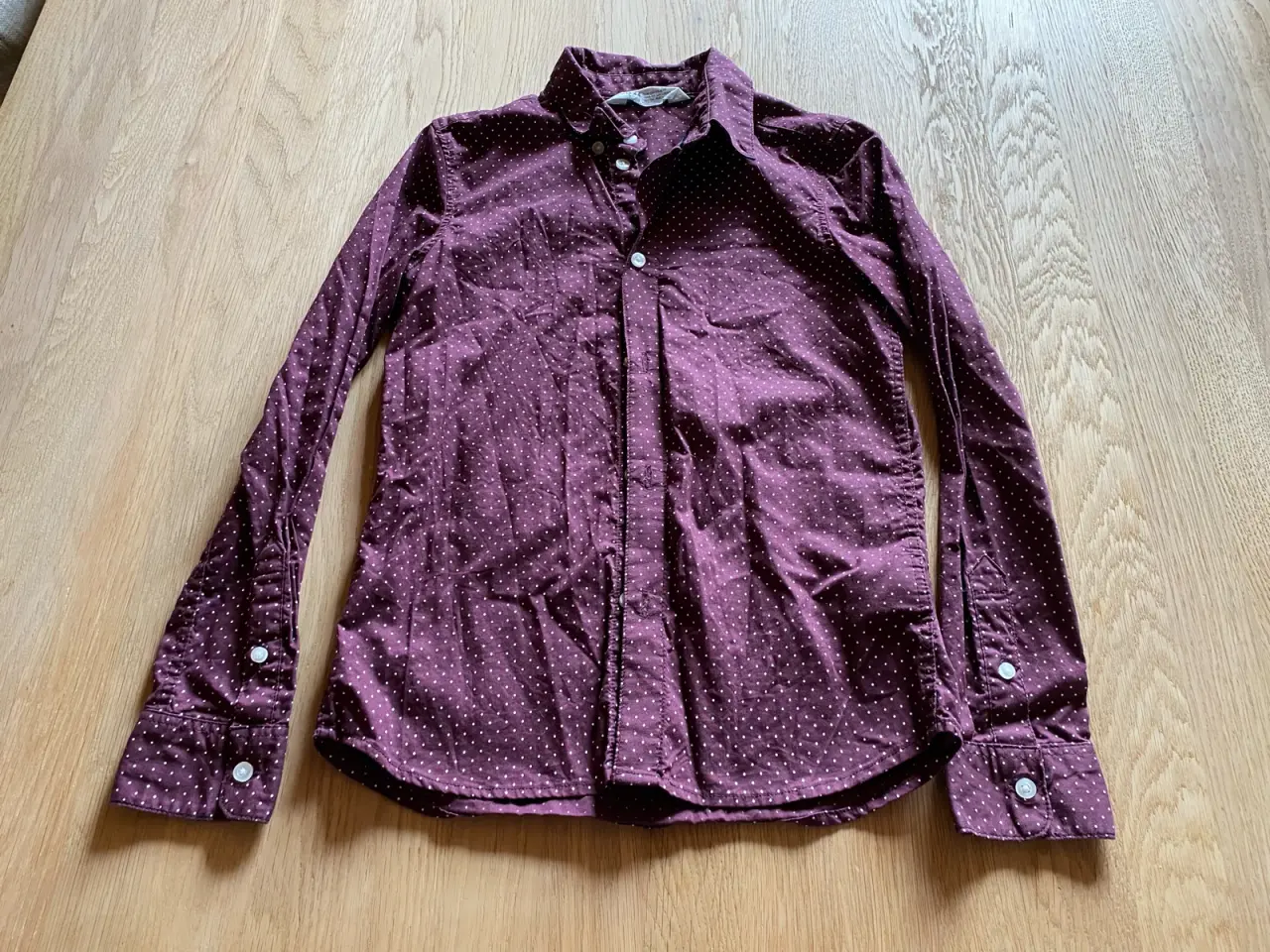 Billede 16 - Bukser, kjoler, tshirt mm. Str. 140