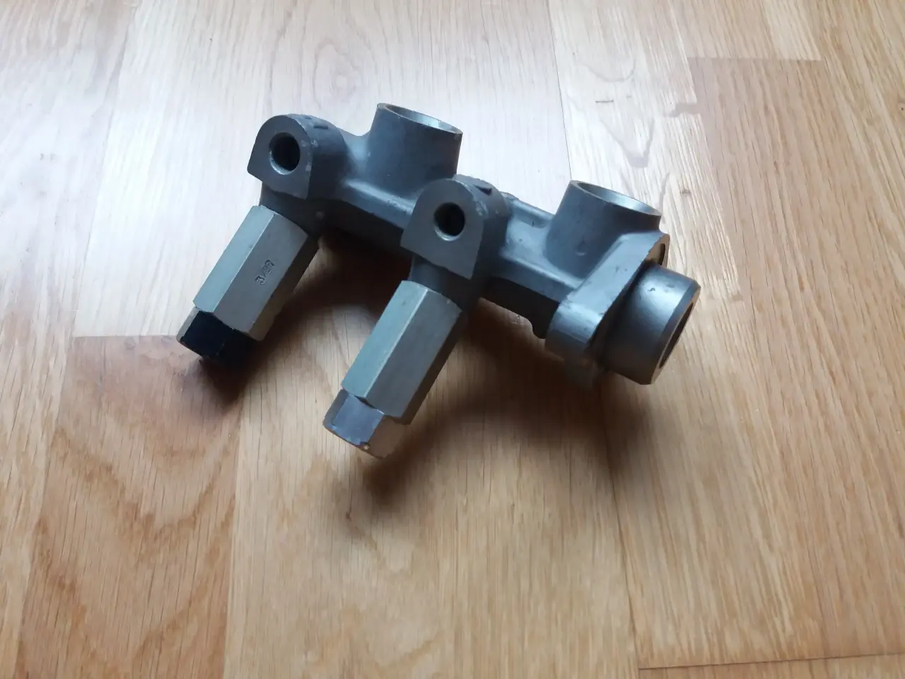 Billede 4 - Bremsehovedcylinder Ellert