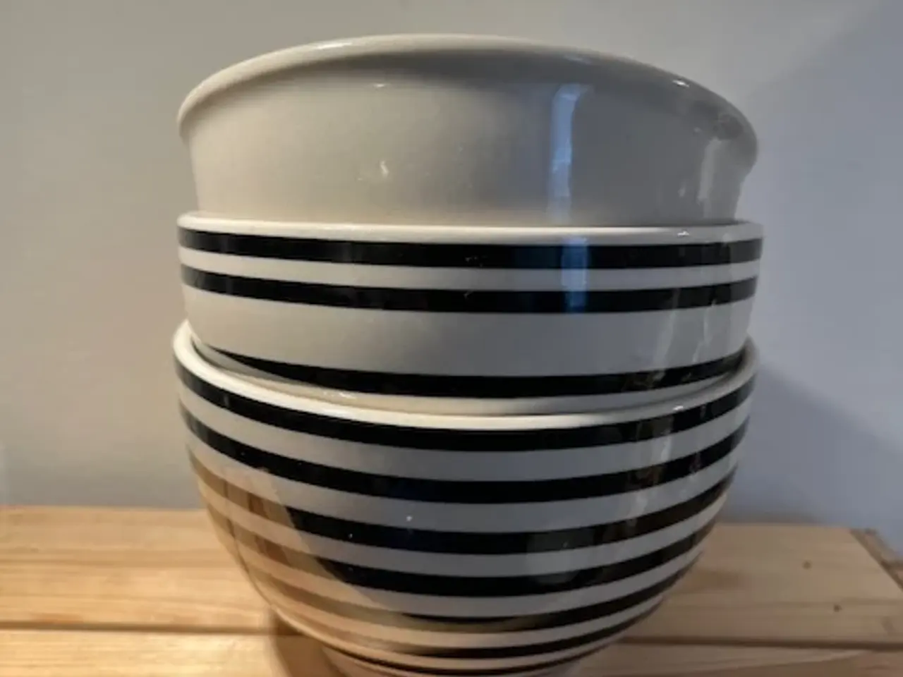 Billede 2 - Flot sæt af 3 keramik- og porcelænsskåle