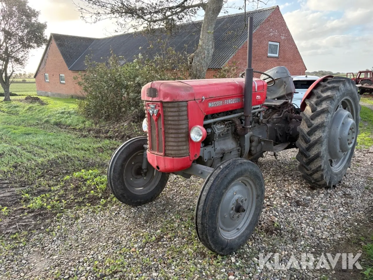 Billede 1 - Veterantraktor Massey Ferguson 65