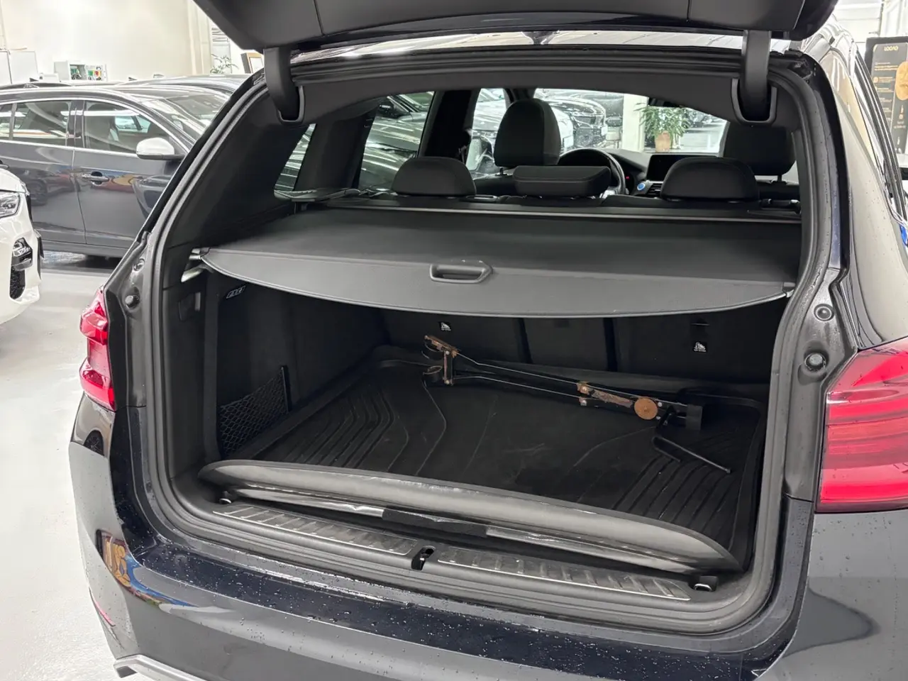 Billede 13 - BMW iX3 Charged
