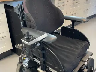 Elektrisk kørestol: Invacare TDX SP2 -Bud modtages