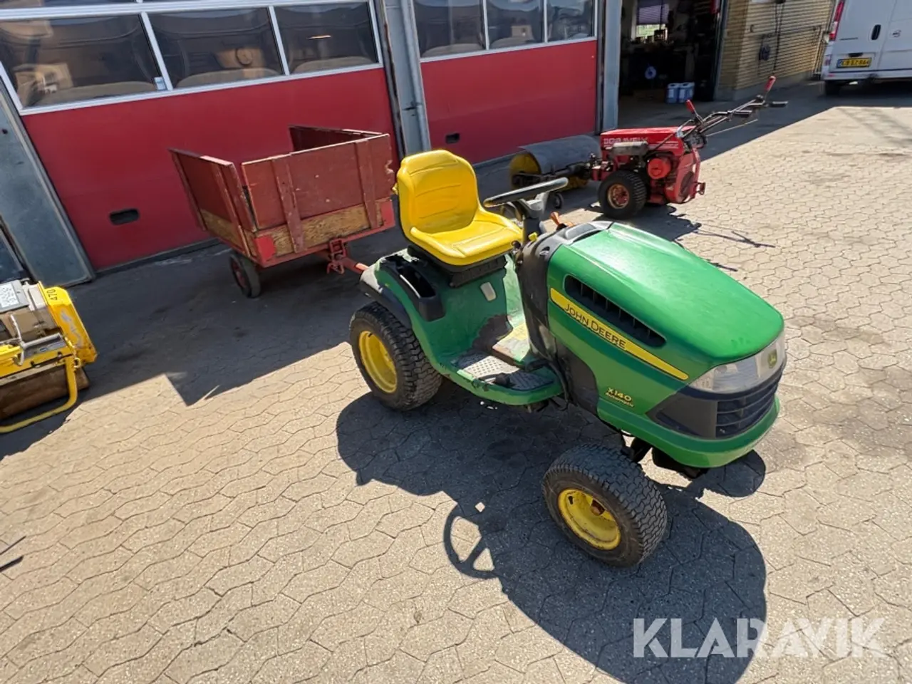 Billede 2 - Havetraktor John Deere X140 med vogn