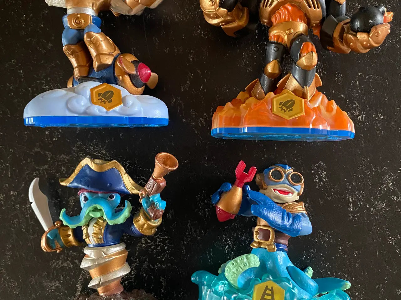 Billede 7 - 26 stk Skylanders og taske