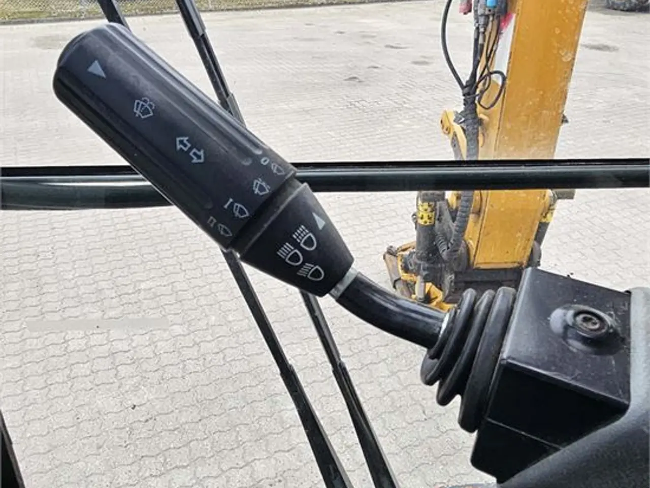 Billede 43 - Hydrema MX14 - 16 ton - Engcon Rotortilt