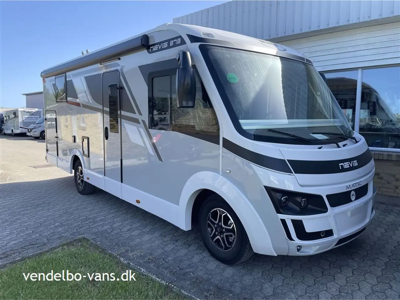 Billede 1 - 2026 - McLouis Nevis 879 G Oplev den