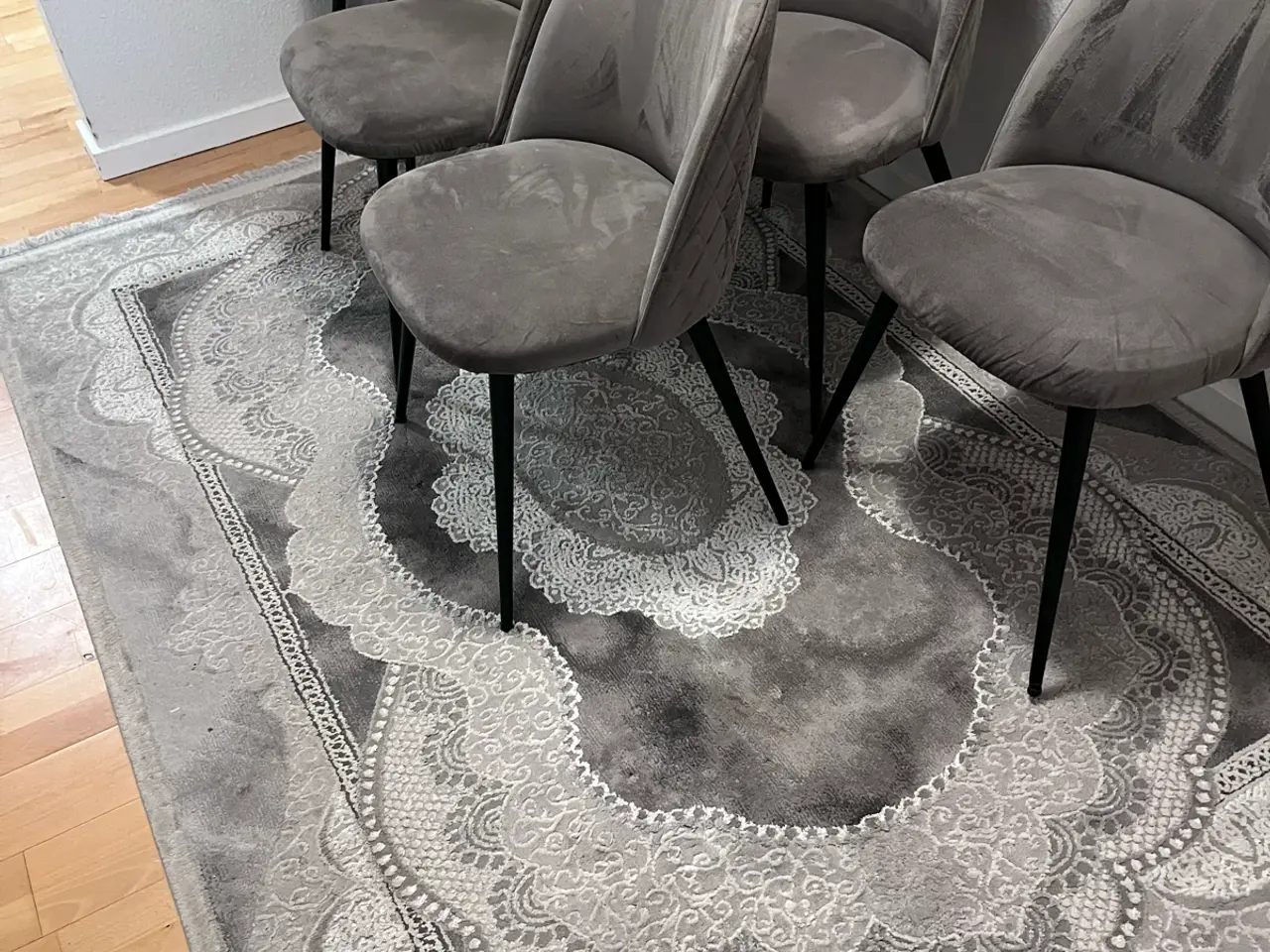 Billede 1 - Spisebord stol 6 stykker