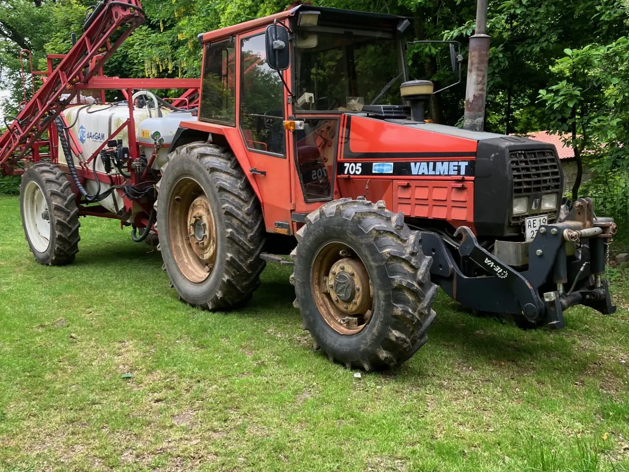 Billede 1 - Traktor Valmet 705