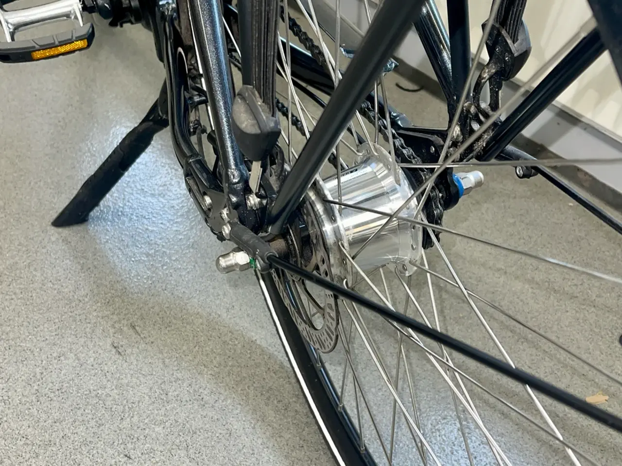 Billede 3 - Batavus elcykel, står som ny
