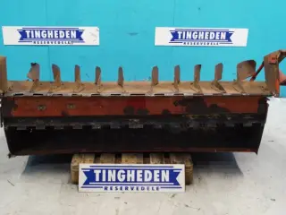 Massey Ferguson 40 Snitterhus og Spredeskærm