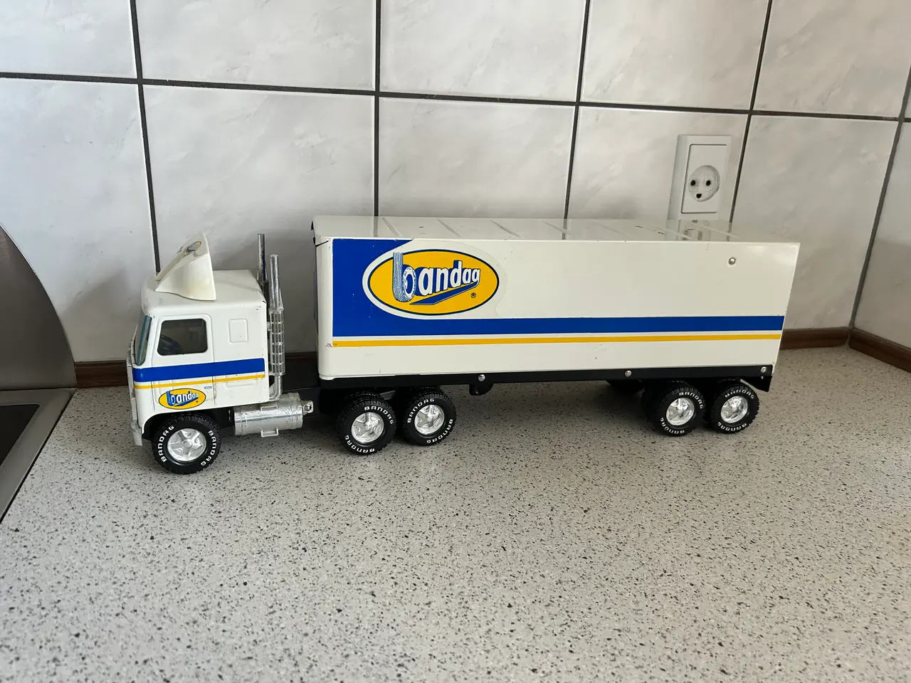 Billede 2 - Modellastbil