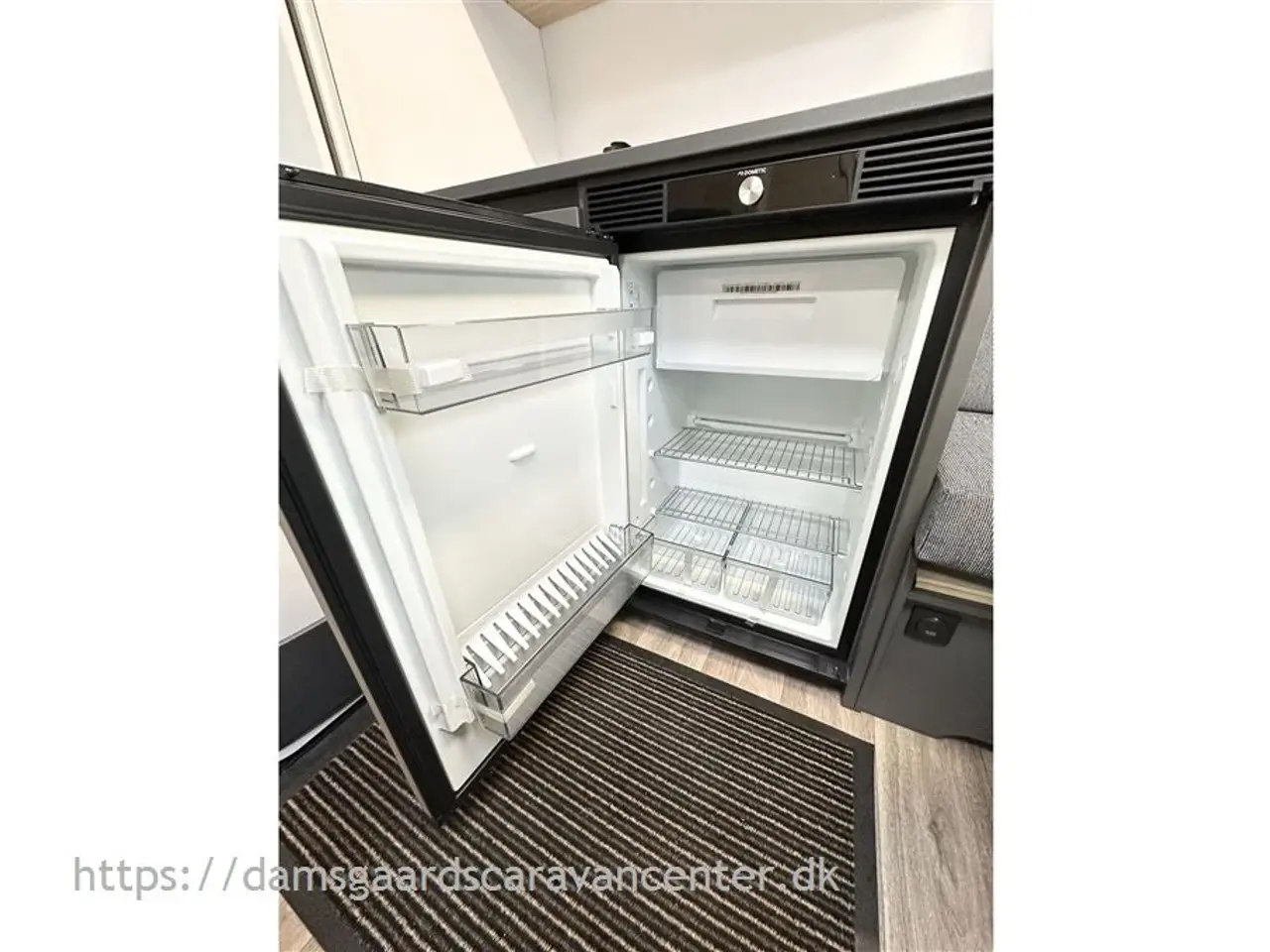 Billede 13 - 2026 - Fendt Apero active 390 FH Dobbeltseng -Truma Combi 4E-Gulvtemp.