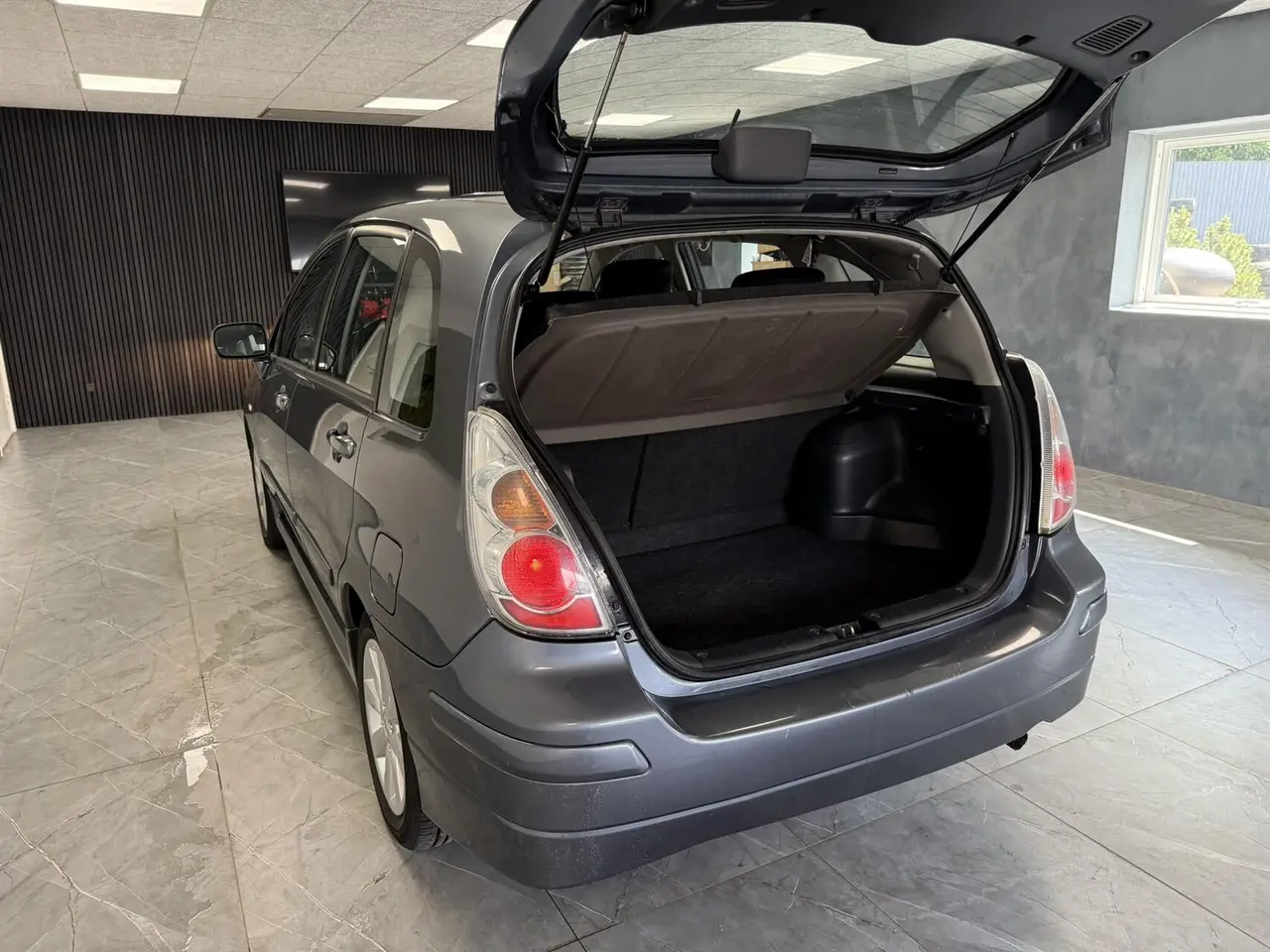 Billede 5 - Suzuki Liana 1,6 106HK 5d