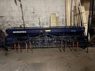 Div landbrugsmaskiner.