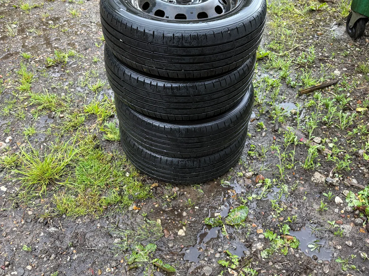 Billede 5 - 185/60R15 sommerdæk på stålfælge