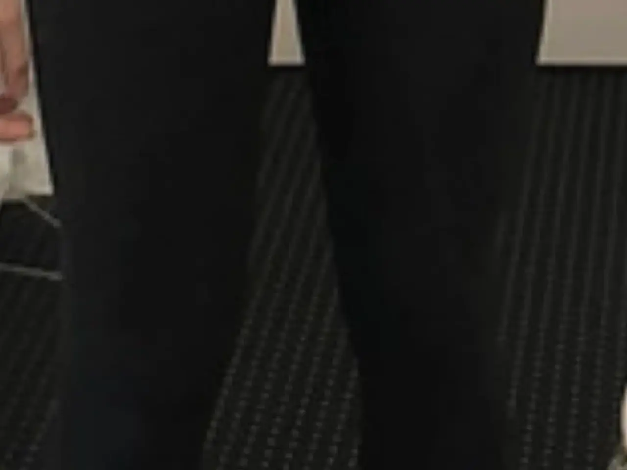 Billede 7 - Gymshark træningsbukser str xs