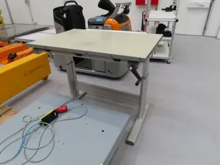 Hæve/sænke arbejdsbord