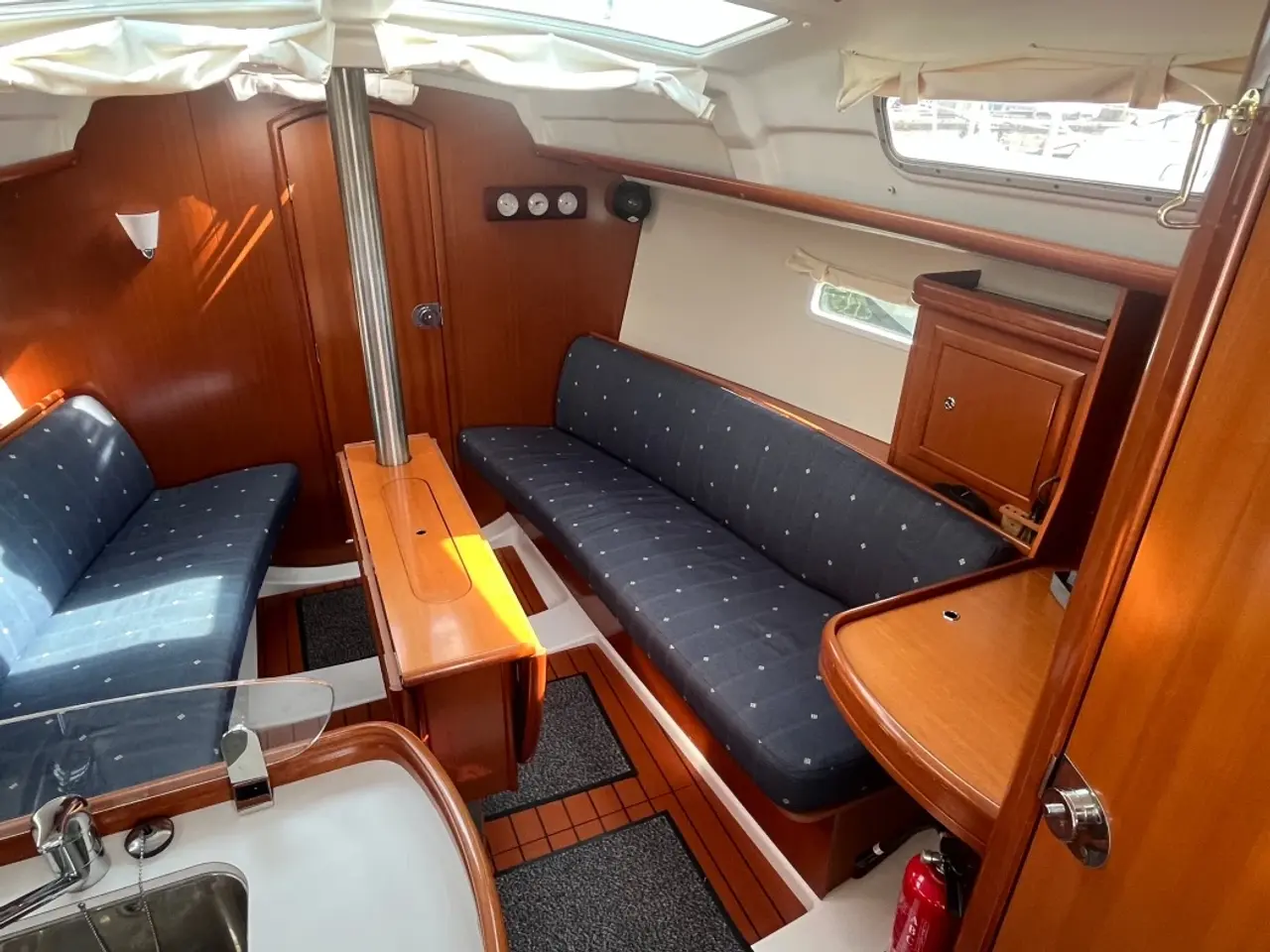 Billede 4 - Beneteau Oceanis 323 Clipper  -  SOLGT/SOLD