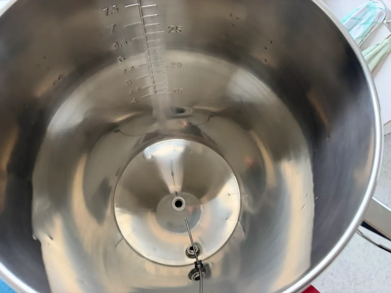 Billede 5 - 30l gæringstank til æblemost, cider/øl produktion