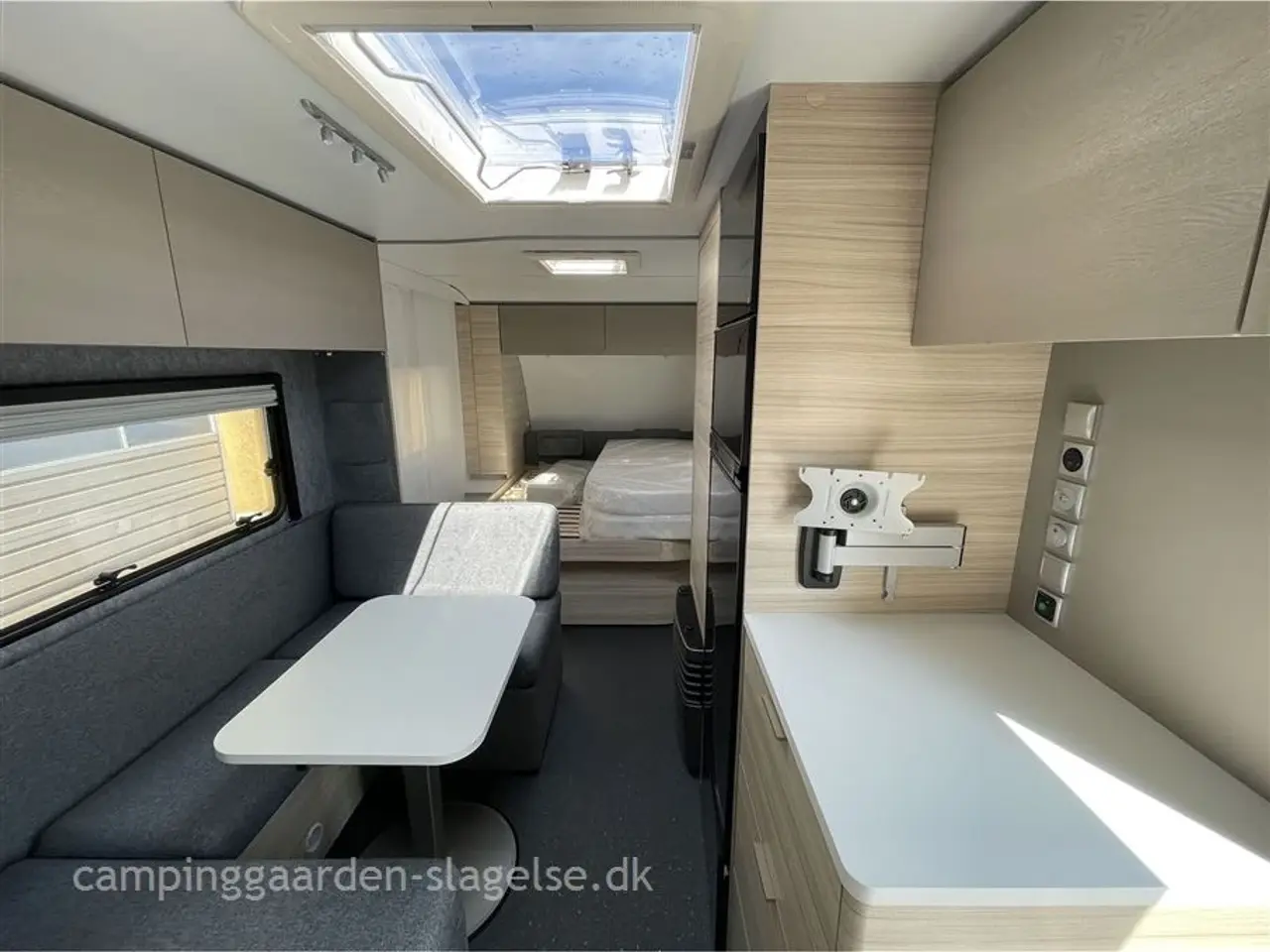 Billede 8 - 2025 - Adria Altea 542 PH Adria Altea 542 PH – Frihed, hygge og queens-bed på hjul!