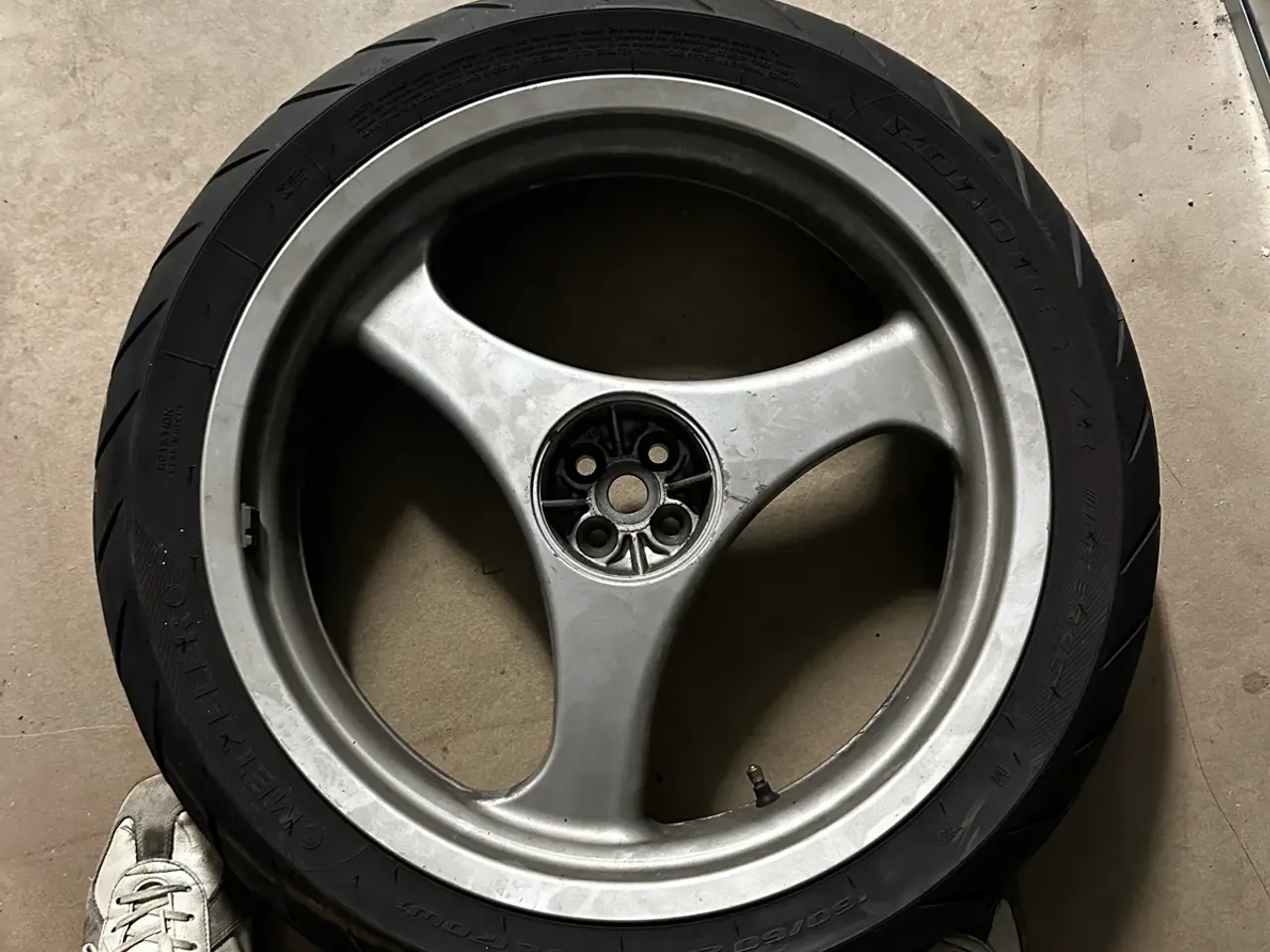 Billede 1 - k100 4,5 wheel with good tyre