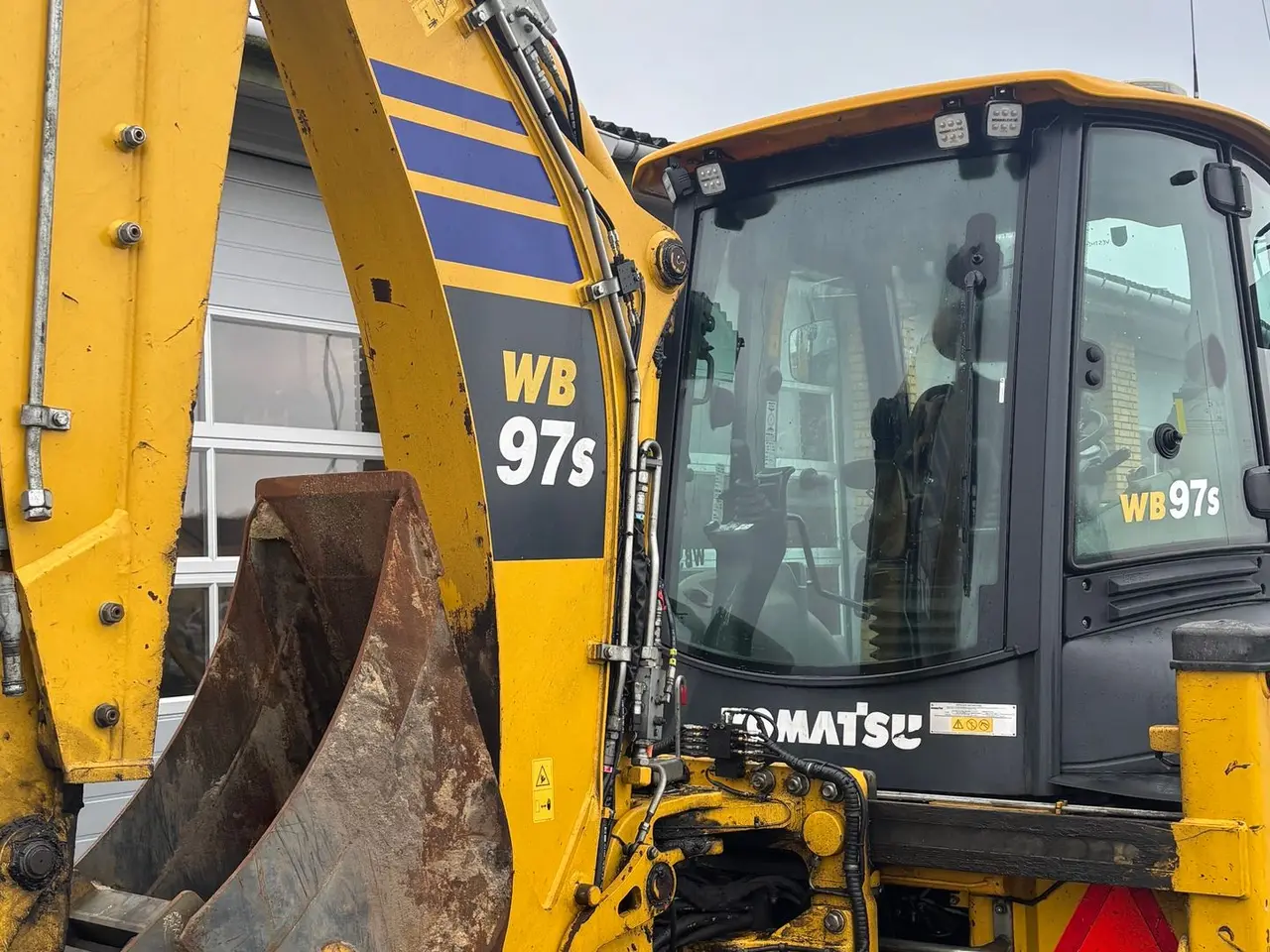 Billede 3 - Komatsu WB97 S PÅ VEJ IND