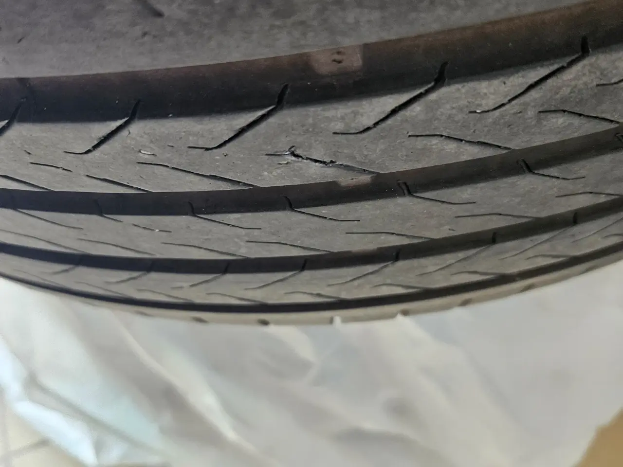 Billede 1 - 235-265/45