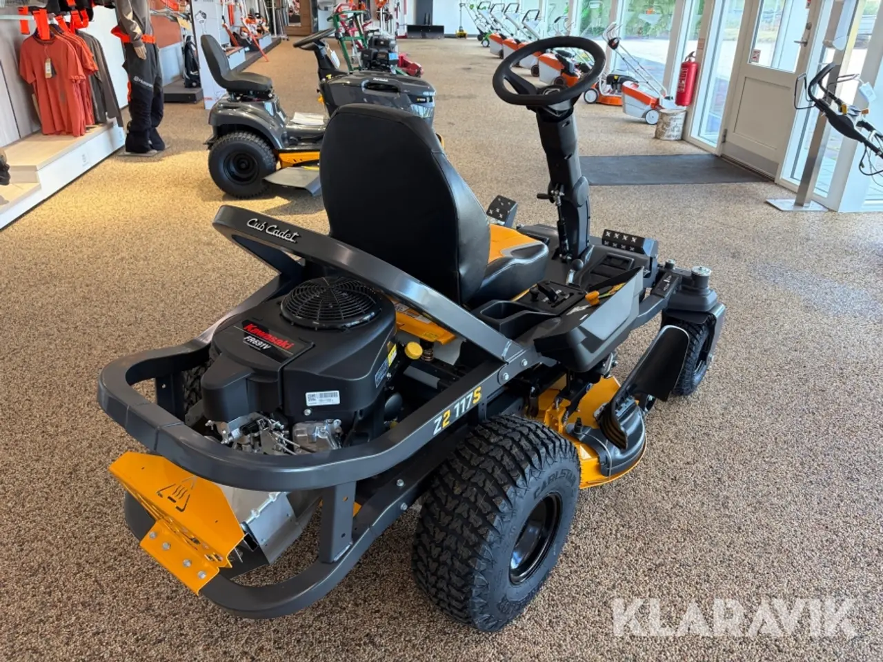 Billede 3 - Græsslåmaskine Cub cadet 17BIGBYN603