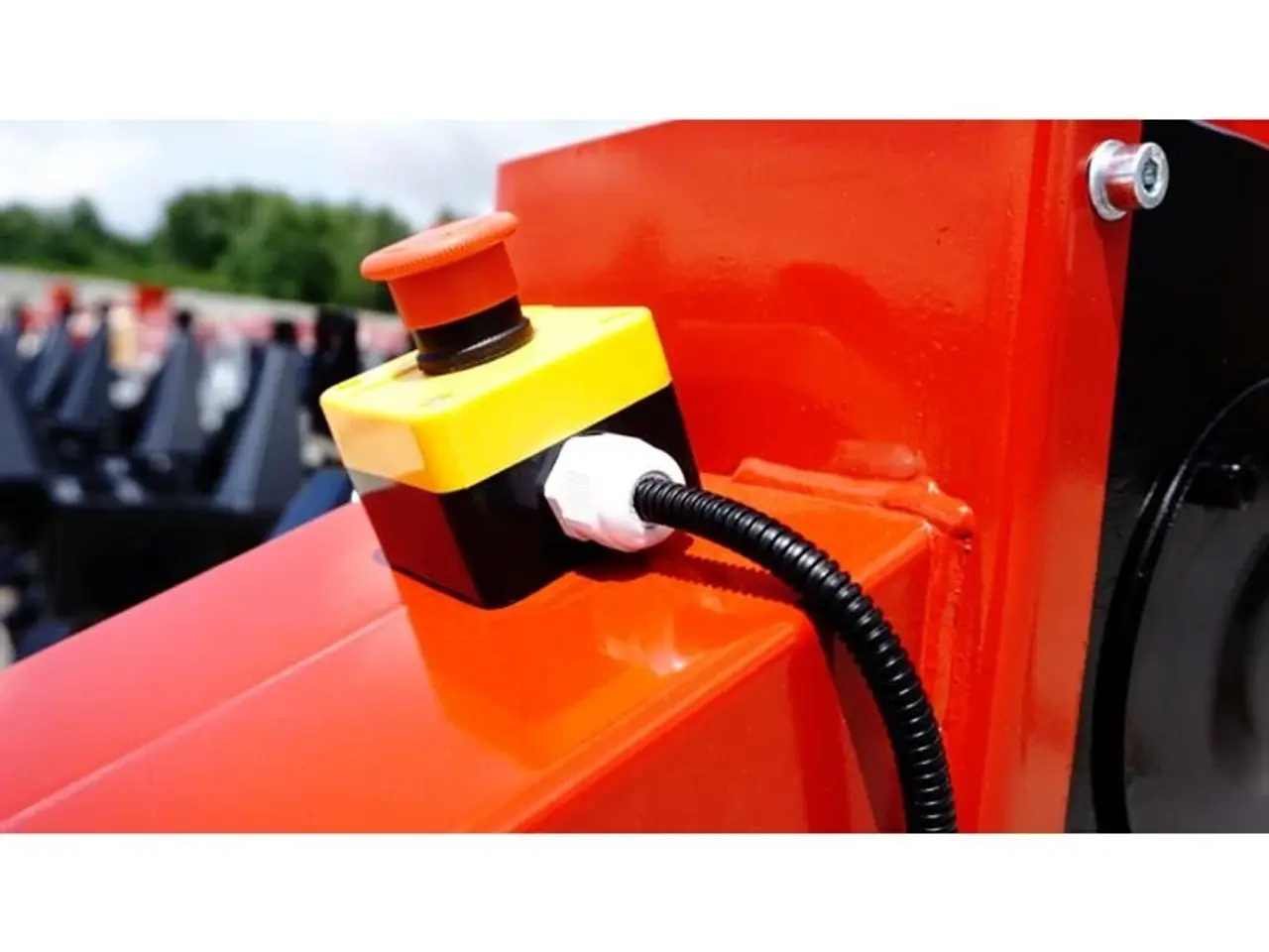 Billede 2 - Remet Træhugger med benzin motor og traktor pto Rs120