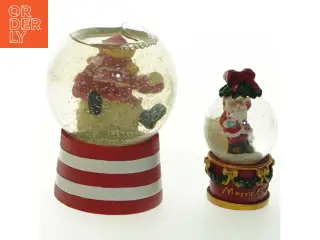 To Snekugler med nissepige og julemand (str. 10x8 cm)