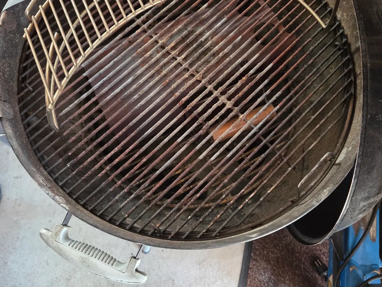 Billede 3 - Kuglegrill med grillstarter