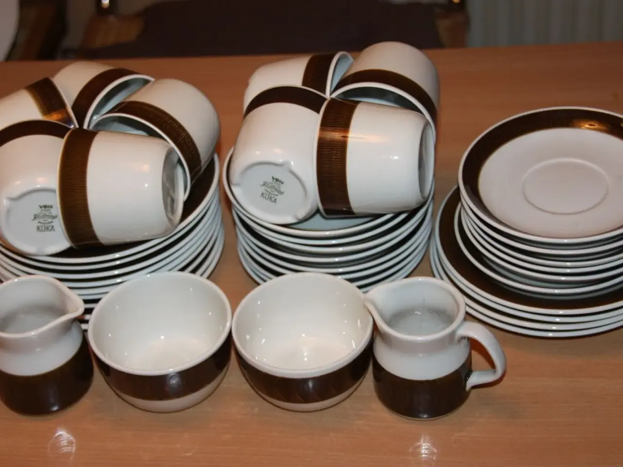 Billede 4 - Brun Koka Rørstrand Sweden